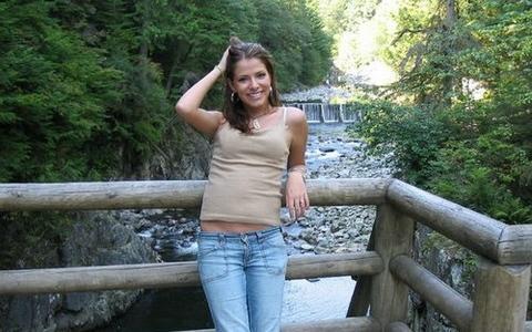 Missbisex, hot in here