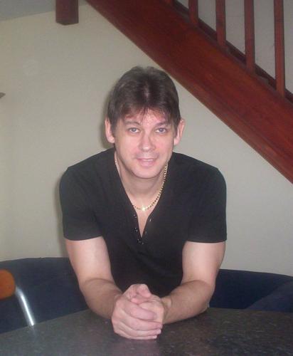 Kirk_whitfield, hot single and horney