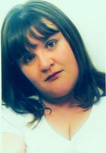 Loveablelady32, Bubbly Blue Eyed Girl