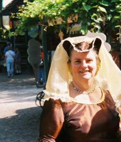 Barbarianqueen, Looking for friends