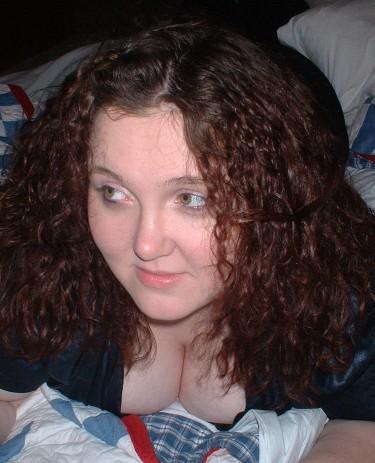 Feorag, AlaskaGurll needs a woman to melt her heart...