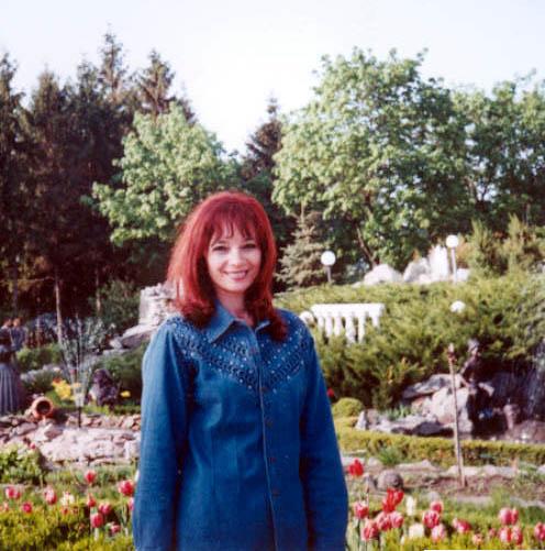 Lyudmilaraz, Hello; I am a romantic woman from Ukraine