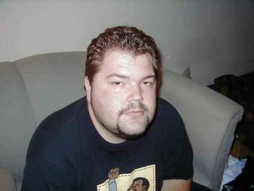 Helmsley28, Any decent girls lefy in va
