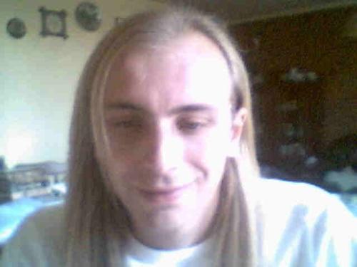 Flitsie, Blond Male available for chat