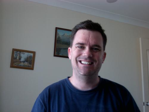 Aussie32, Single and Looking