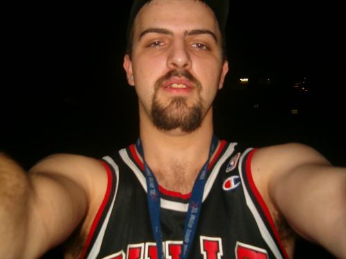 Joeybear4202, single horny and looking