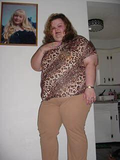 Hottghettogirl, hott ghetto girl looking for a hott spanish popi to converse with .