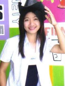 011oum, Looking for right man.